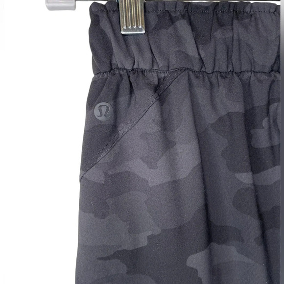 Lululemon Stretch High-Rise Jogger Full Length Black Camo Deep Coal Size Small - Picture 9 of 11